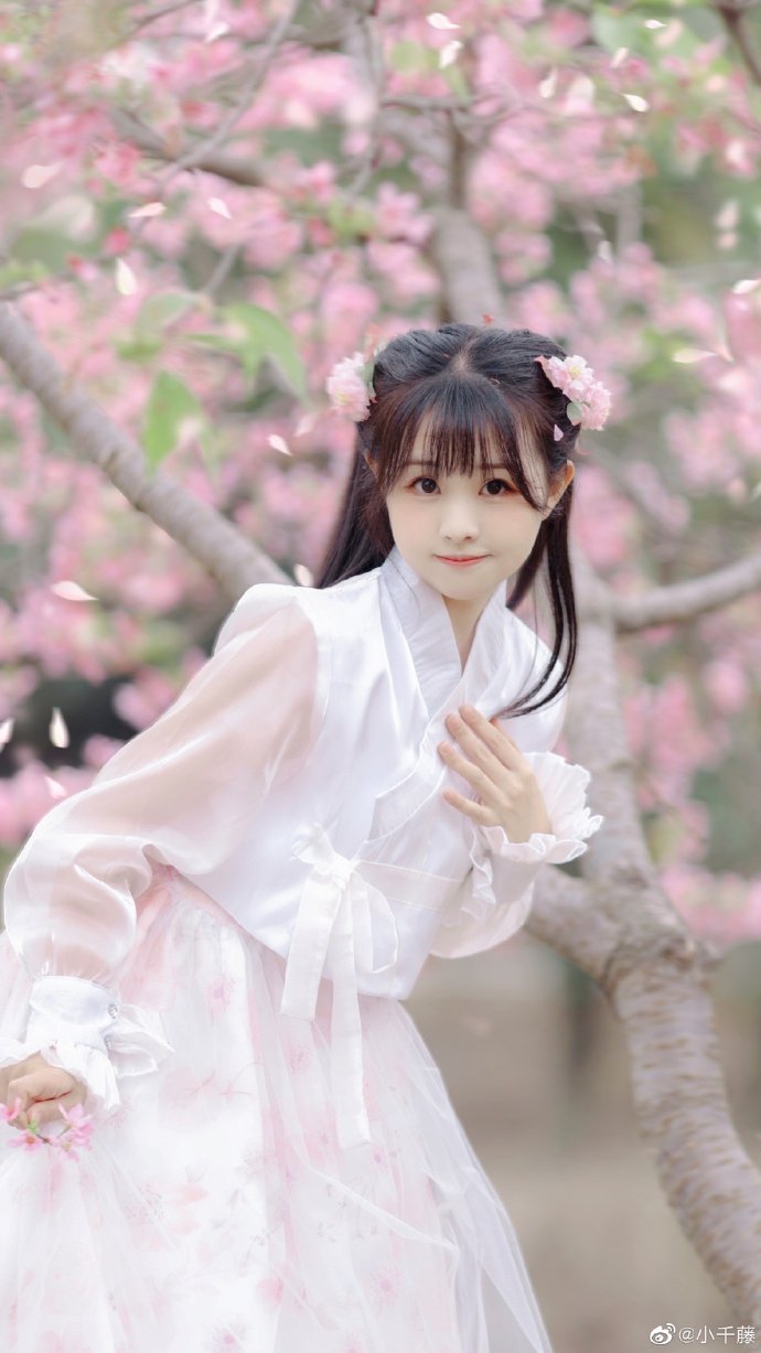 亚洲女女人户外小便欧美成妇人在线播放xxx-2022国语有字幕完整版-水蜜桃影视