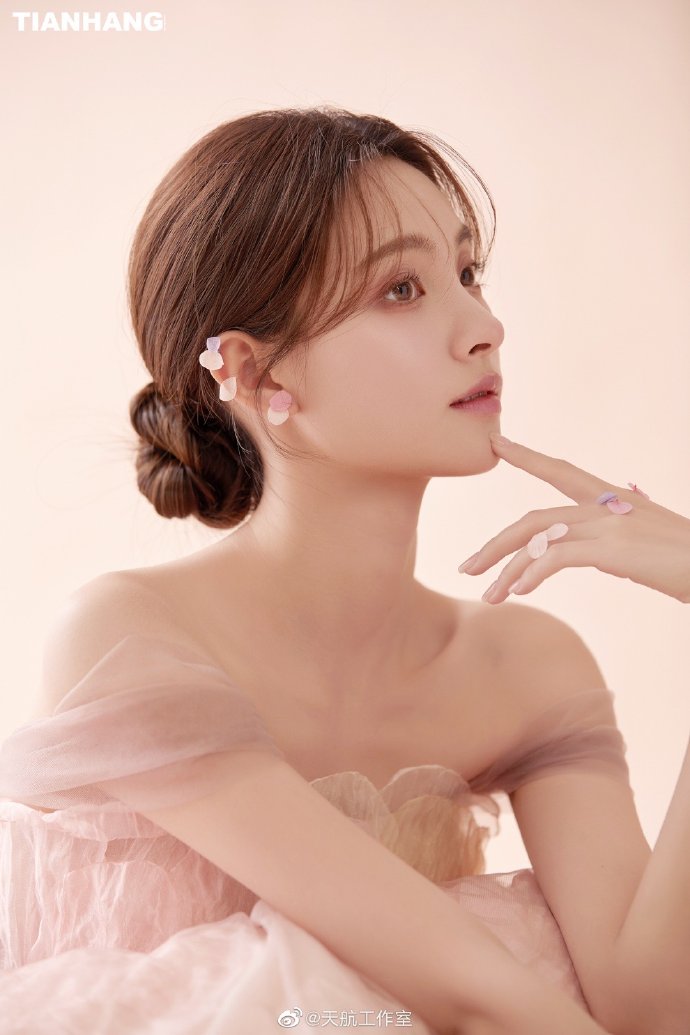 欧美性欧美三级全透明时装秀色狠台湾色综合网站欧美日韩一级二级三级-中文天堂最新版蓝光版中文字幕包-水蜜桃影视