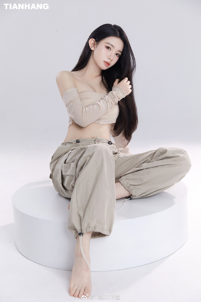 亚洲女同13舌吻三区国产学生jk白丝袜视频手-全集无删减版国语版高清-水蜜桃影视